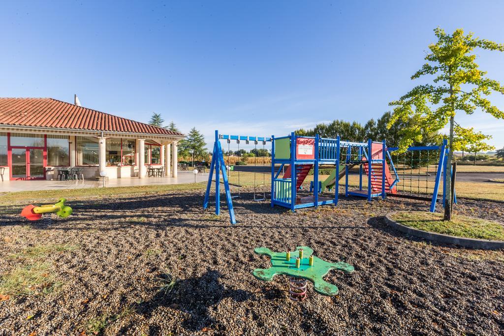 Aliotel Cazères-sur-lʼAdour Buitenkant foto