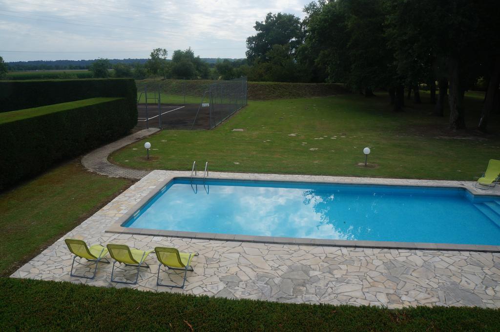 Aliotel Cazères-sur-lʼAdour Buitenkant foto