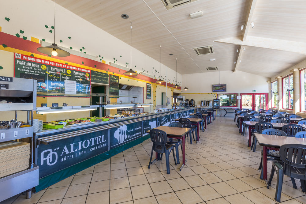 Aliotel Cazères-sur-lʼAdour Buitenkant foto